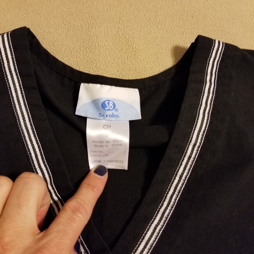 Scrub top - Picture 2 of 2